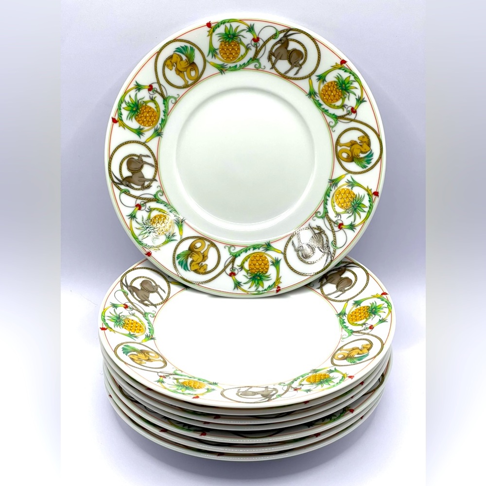 Set of 8 Muirfield Renaissance Dessert Plates/Saucers Pineapple Gazelle Griffin